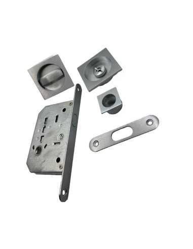 KIT MANIGLIE QUADRO C/SERRATURA PORTE SCORR CROM SAT